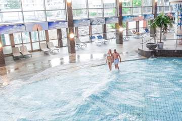 Johannesbad Therme innen