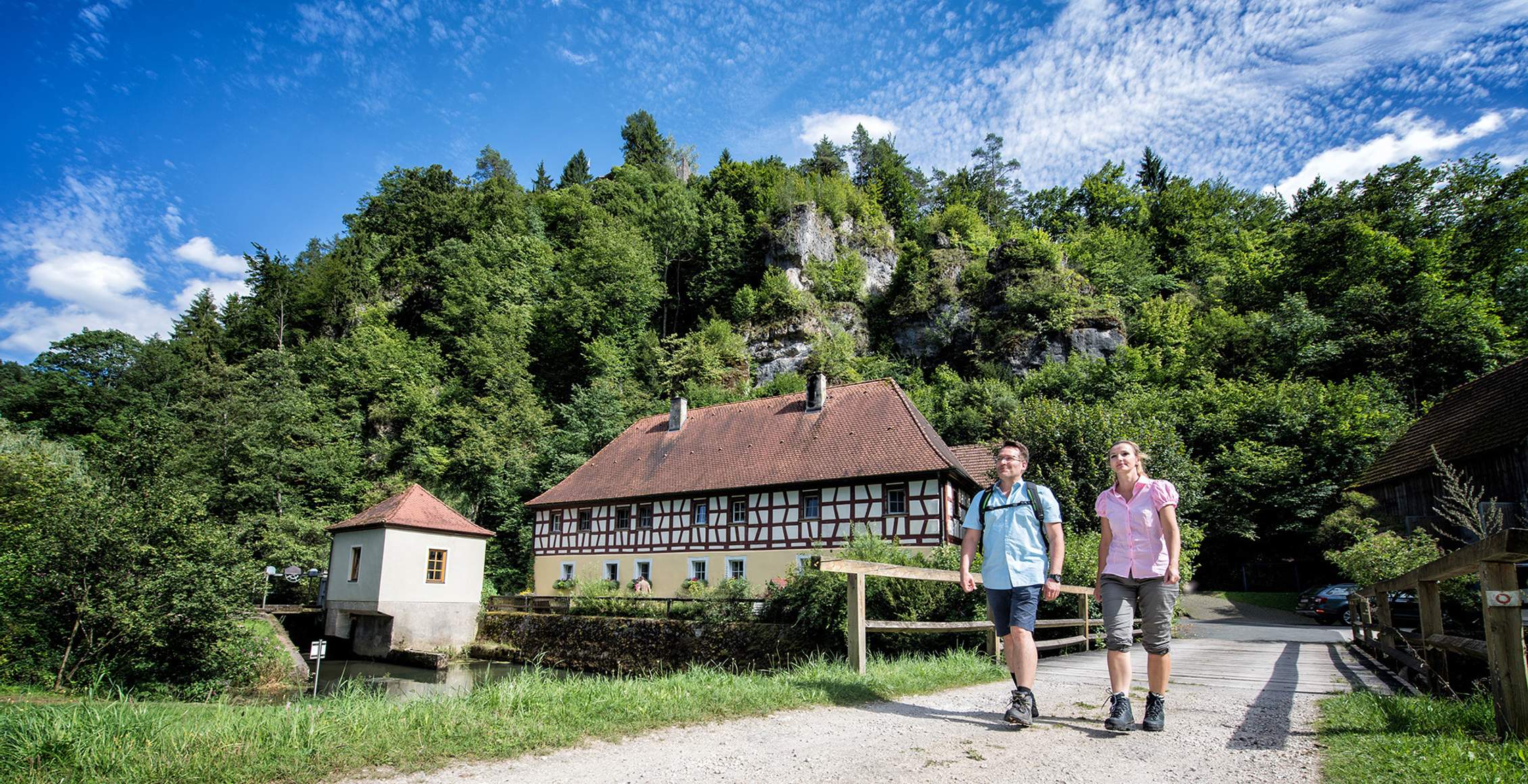 Fränkische Schweiz – Land der Burgen Höhlen und Genüsse